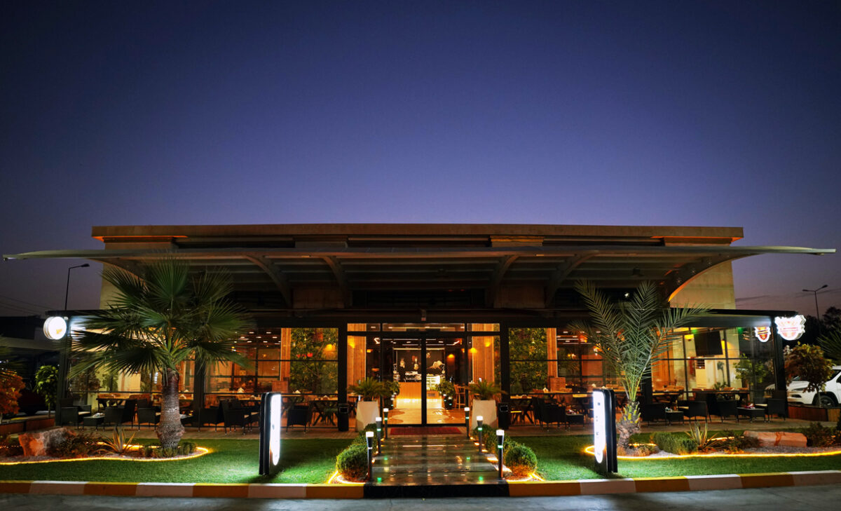 Dining, from breakfast to late evening